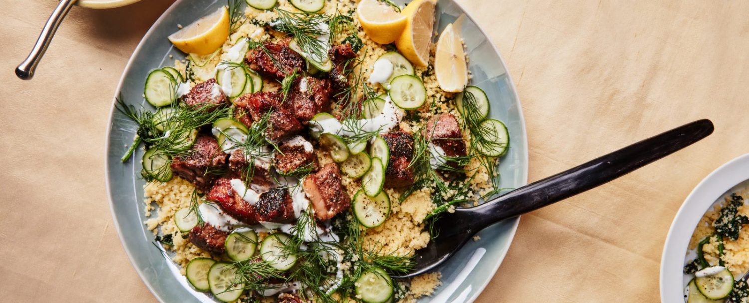 Resep Gigitan Steak dengan Couscous Bayam
